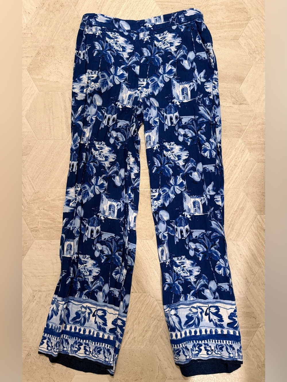 LOFT Blue Floral-Print pants